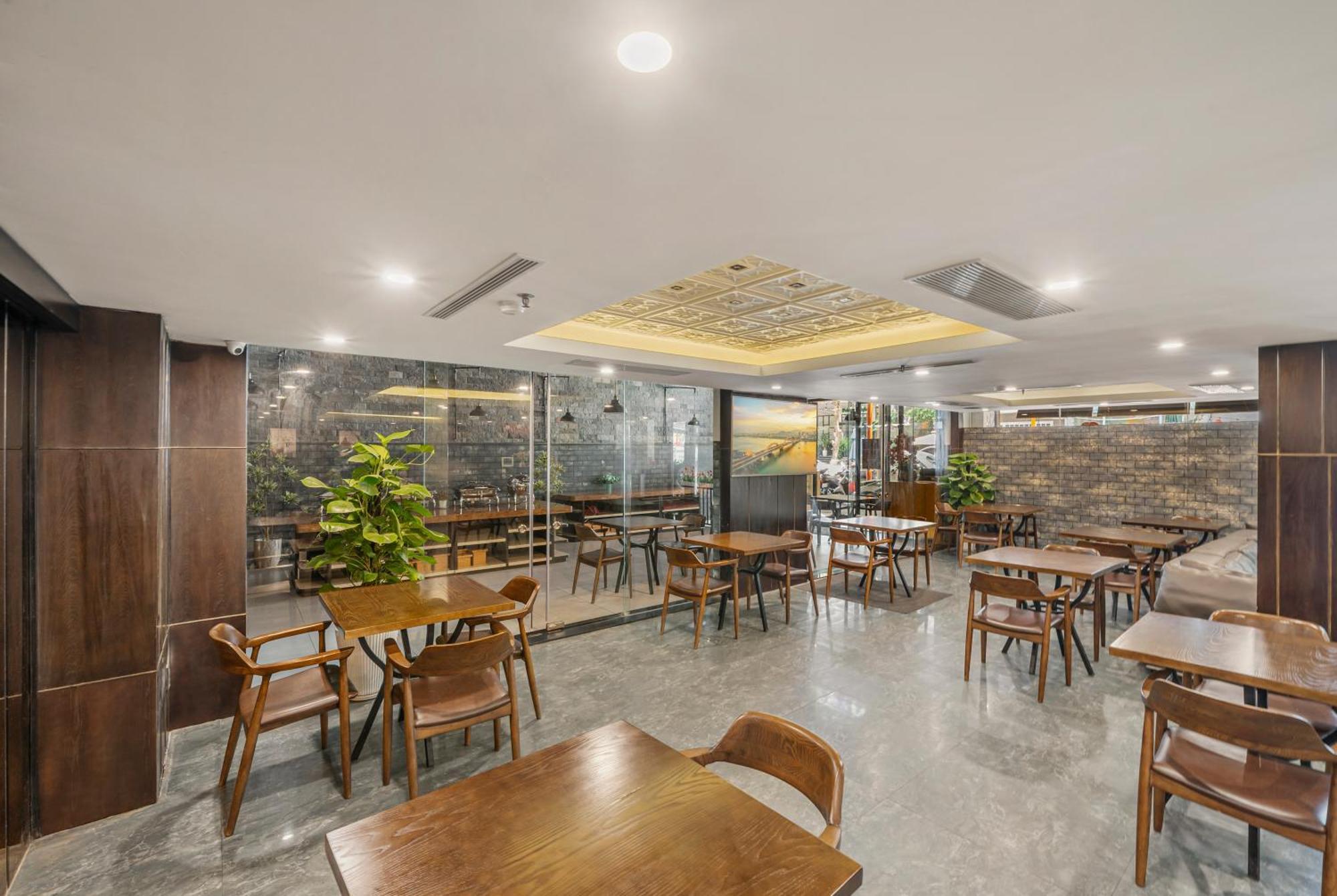 Palazzo Luxury Hotel Da Nang Exterior foto